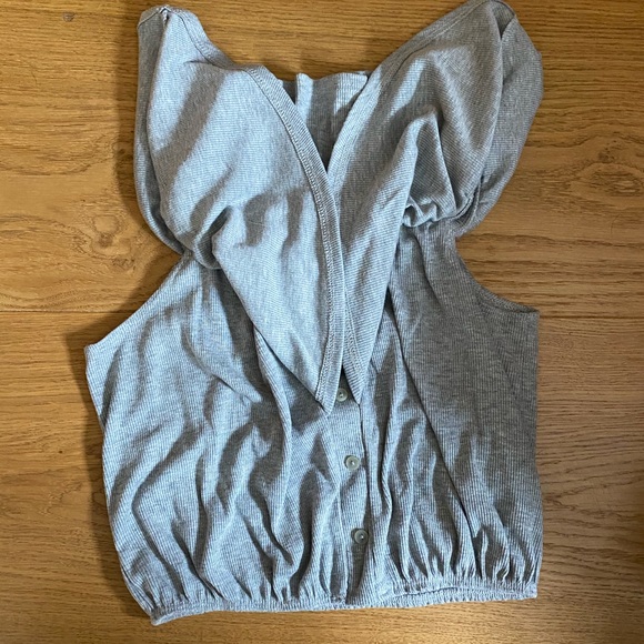 Gray Crop-Top with Buttons, Ruffle Top, & Elastic - Picture 7 of 7